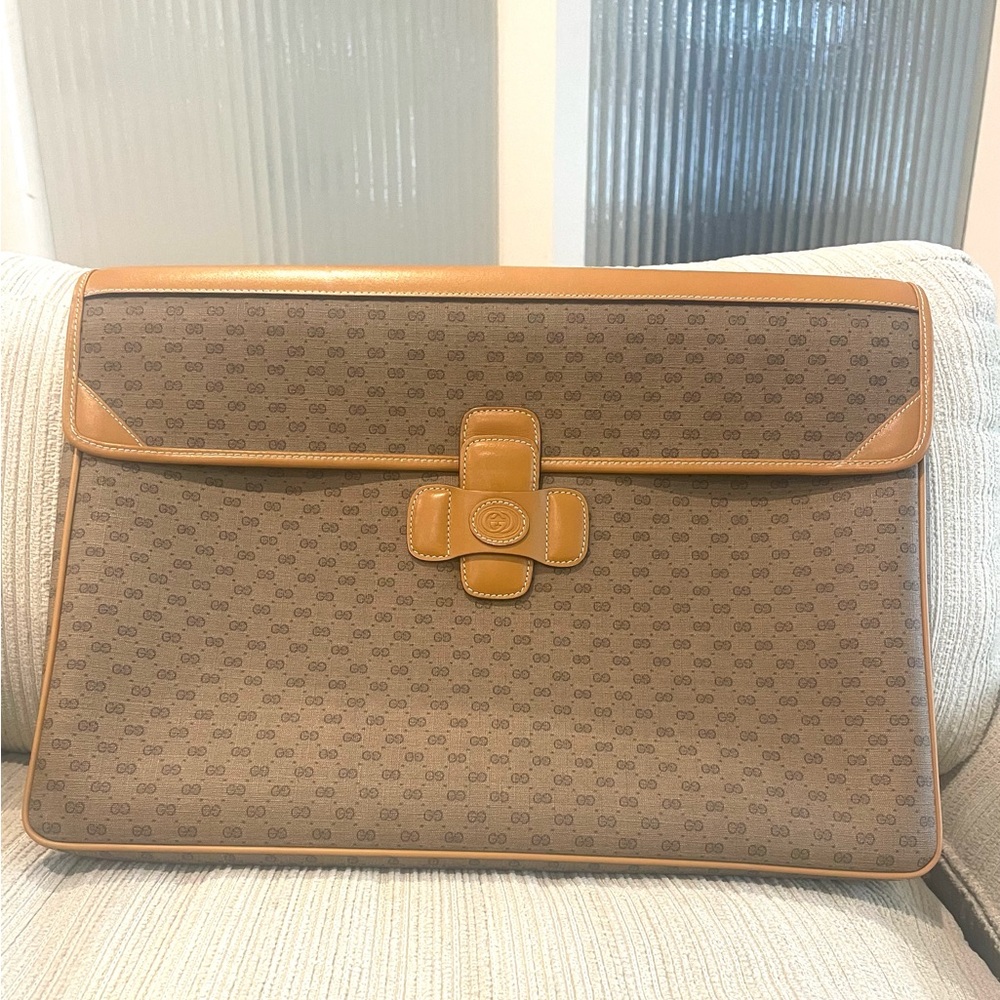 Vintage Gucci - Excellent condition One of a kind